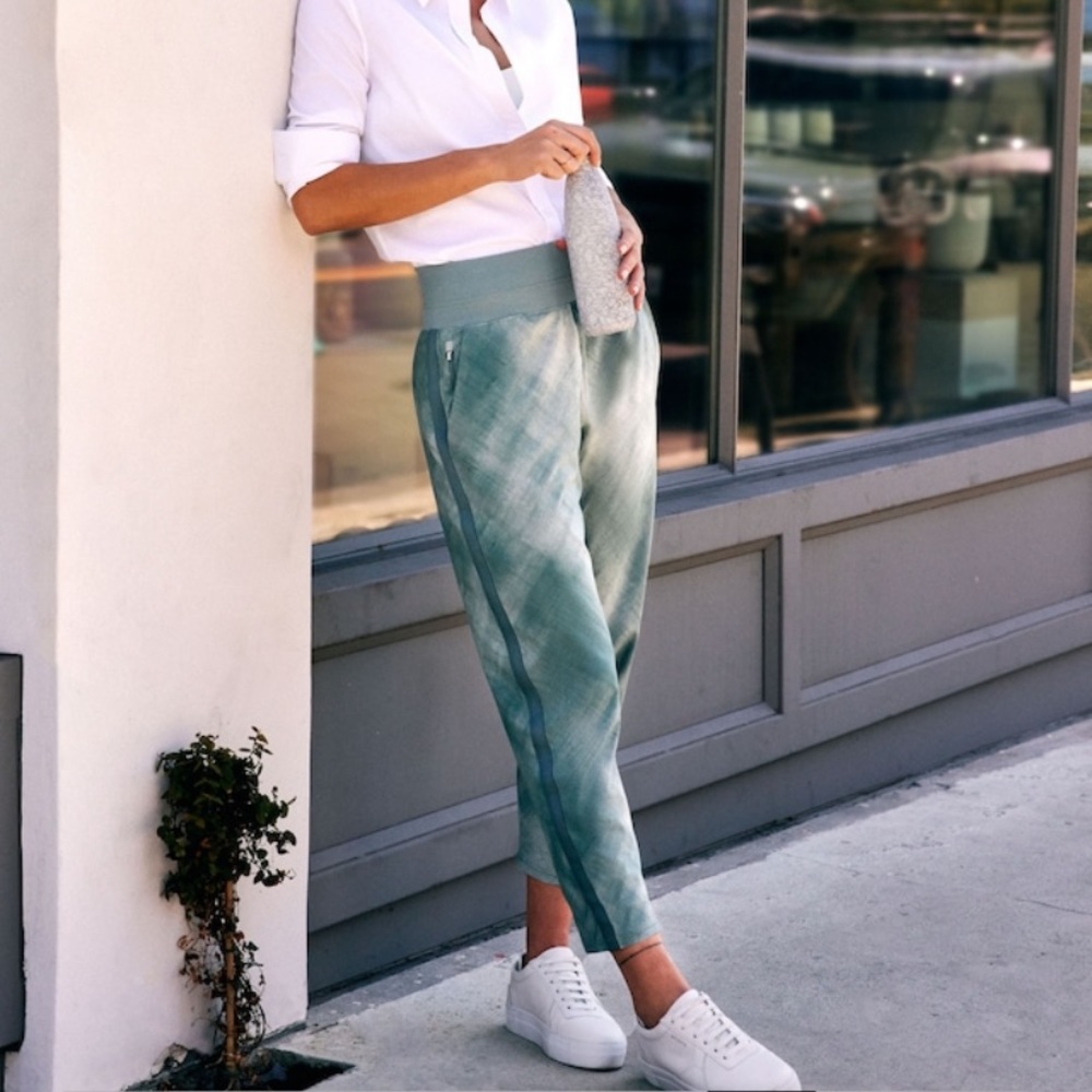 Athleta Nolita Slim Tapered Printed Crop Pant Brushed Seafoam 12